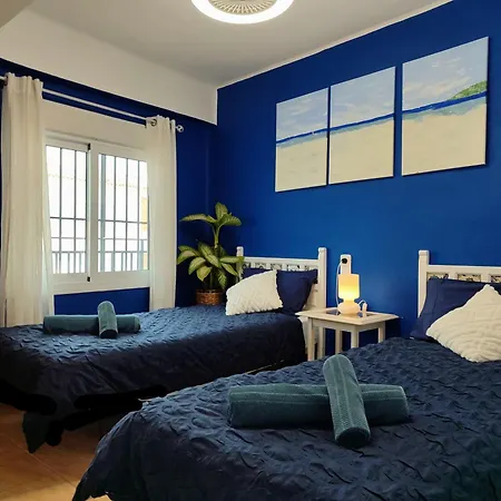 200 Meters To Arenal Beach. 3 Bedroom Apartamento *